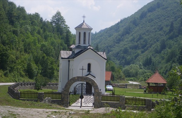 храм в селе Горный Любиш